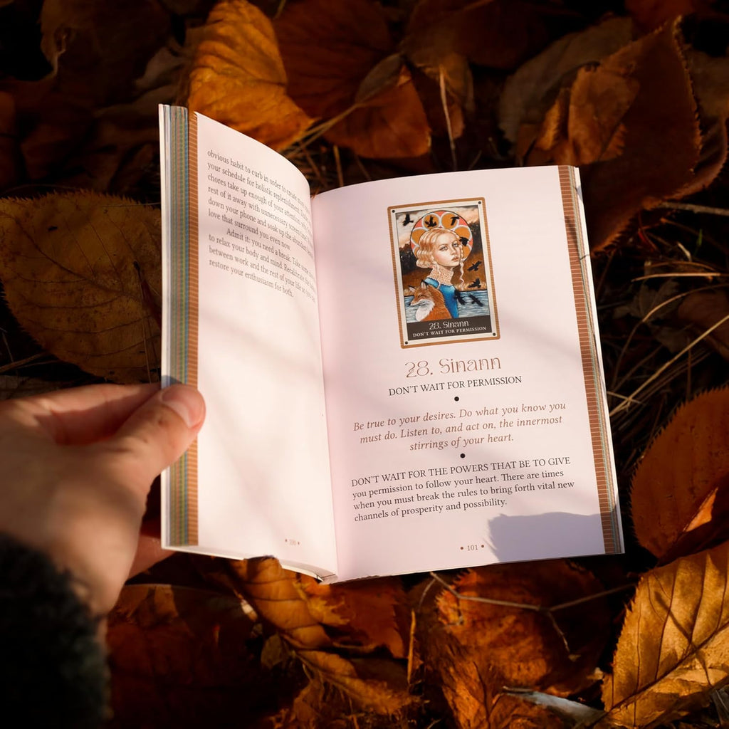 The Wild Witch Oracle: Shapeshifters, Rebels, and Queens